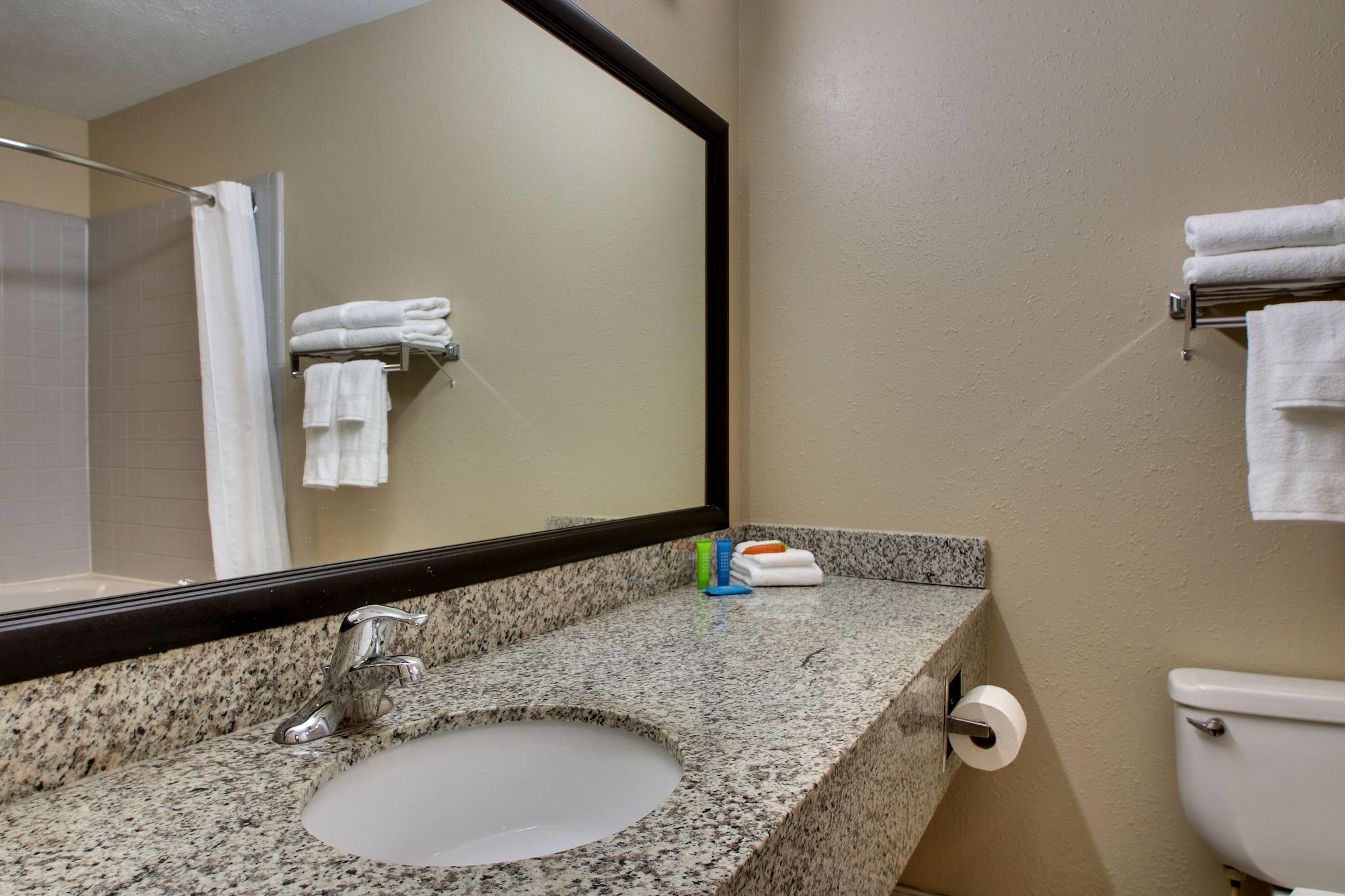 Greenfield Inn & Suites Elizabethtown, Ky I65 Exit 94 ภายนอก รูปภาพ